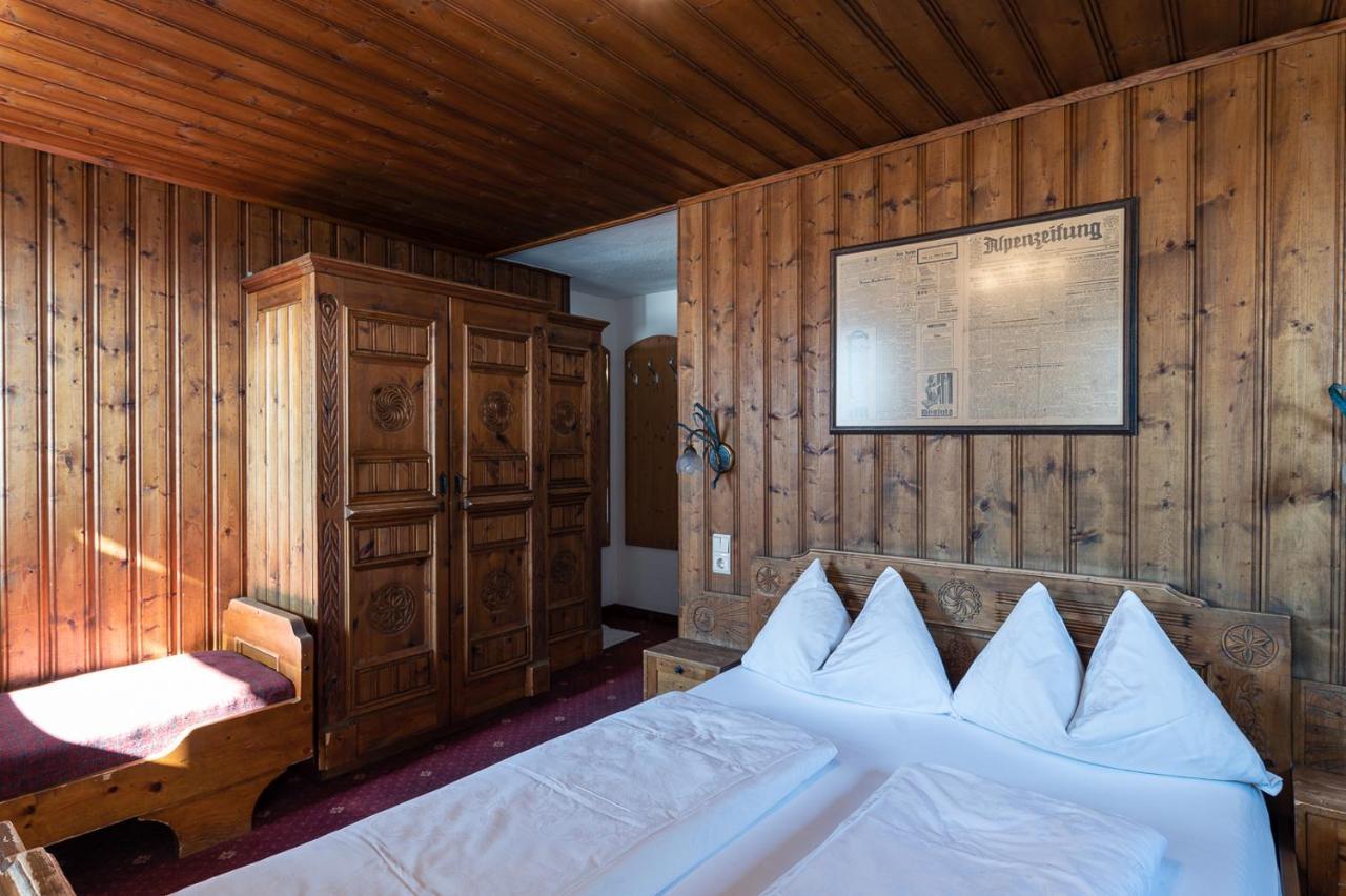 Gasthof Residence Brugghof & Erlhof Campo Tures Room photo