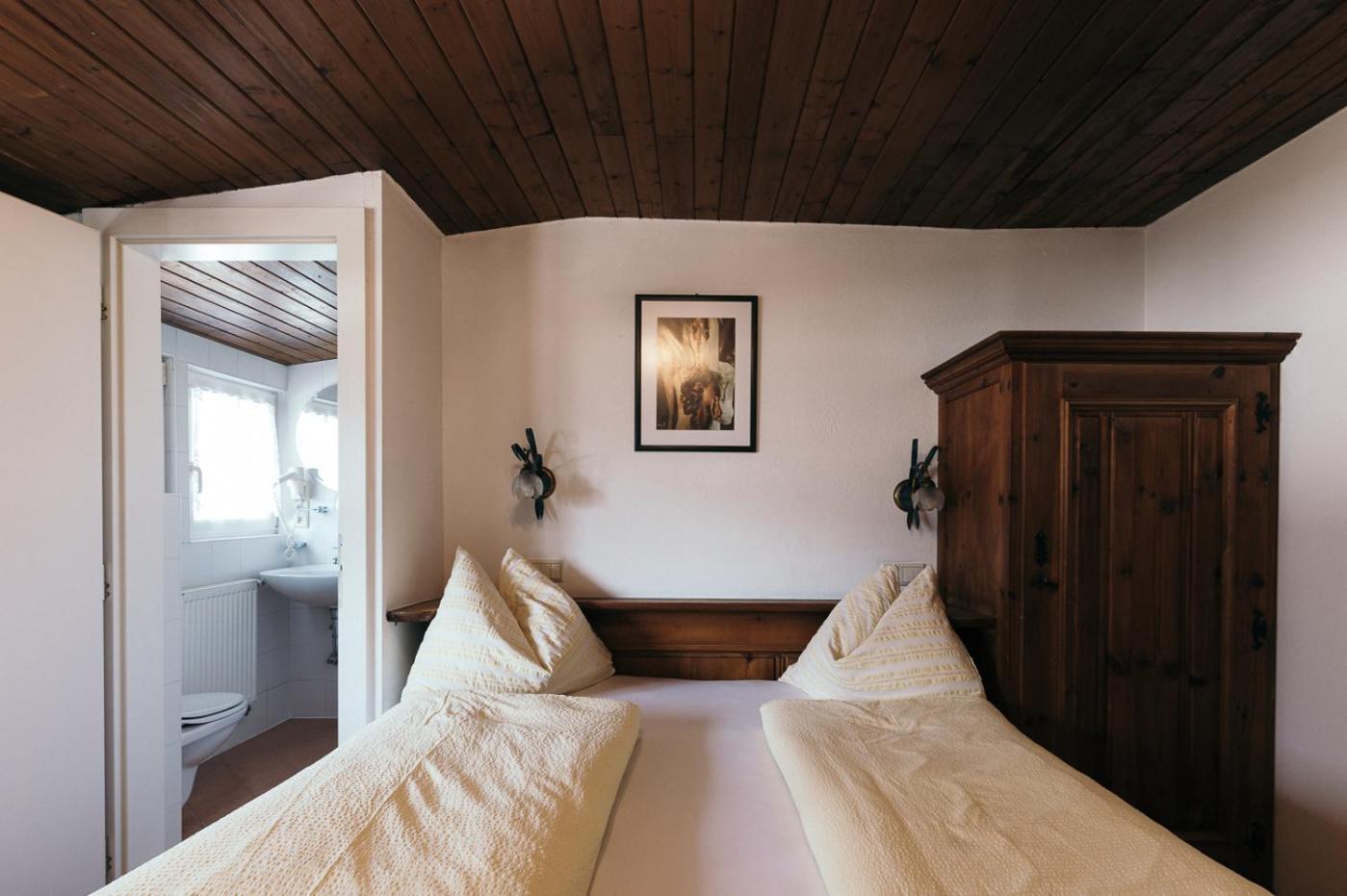 Gasthof Residence Brugghof & Erlhof Campo Tures Room photo